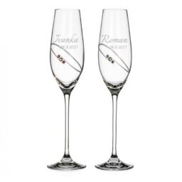 Svadobné poháre a ružovými a modrými krištálmi