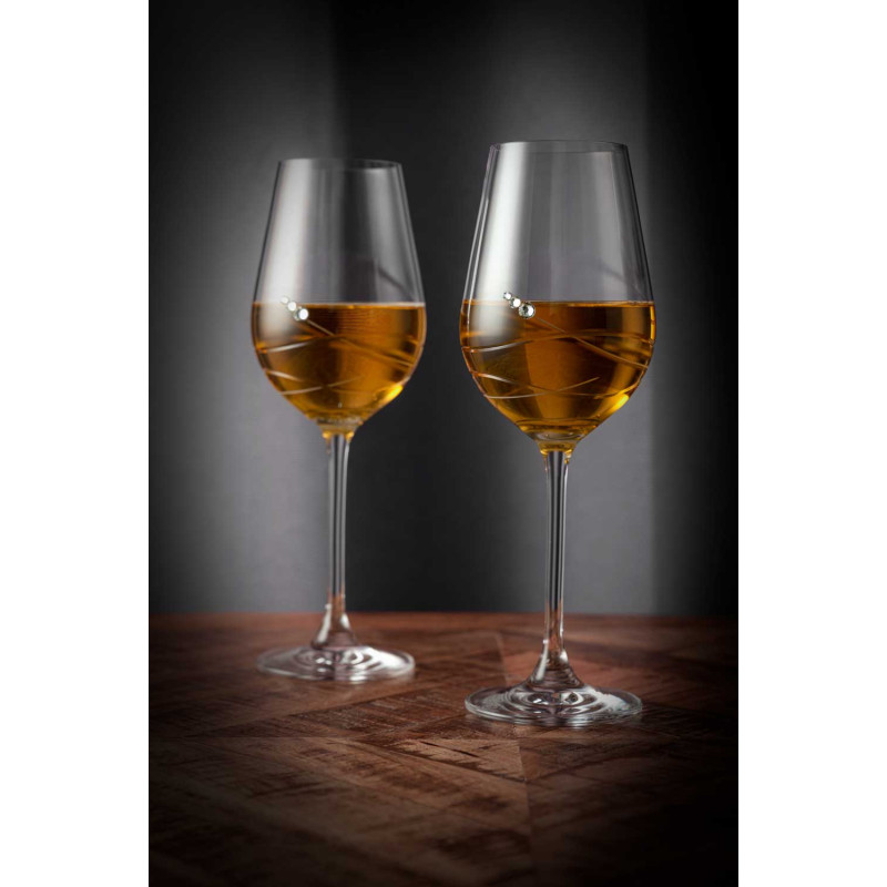 Brúsené poháre na biele a ružové víno